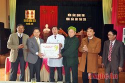 Lãnh đạo tỉnh chúc Tết tại huyện Nghi Lộc