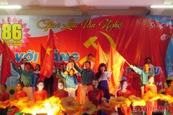 Giao lưu văn nghệ mừng Đảng, mừng Xuân