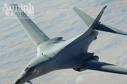 B-1 Lancer phi cơ thay thế vai trò của pháo đài bay B-52