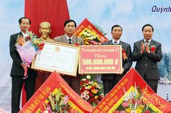 Quỳnh Bảng (Quỳnh Lưu) đón Bằng công nhận xã đạt chuẩn NTM