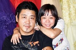 Trúc Vân, từ hoa chân thành hoa tay