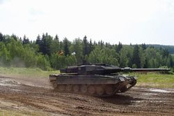 Vì sao Việt Nam nên mua ngay xe tăng Leopard 2A6?