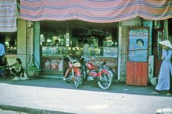 Ảnh màu cực hiếm về Sài Gòn năm 1965 – 1966 (2)