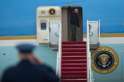 'Trung Quốc không vui, sẽ theo dõi sát chuyến công du Việt Nam của ông Obama'