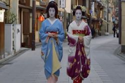 Hé lộ bí mật cuộc sống của các Geisha tập sự