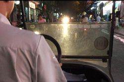 Màn lựa 'đào' bên trong 'động' mại dâm trên đảo Cát Bà