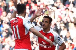 Hai trụ cột tính kế tháo chạy khỏi Arsenal?