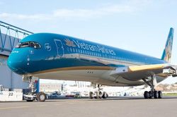 Khách VIP tát tiếp viên hàng không bị cấm bay 6 tháng