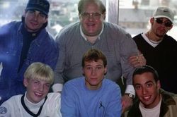 Cha đẻ của Backstreet Boys chết trong tù
