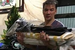 Sau mưa lớn, Mr. Đàm phải mua lại đạo cụ cho show 12 tỷ