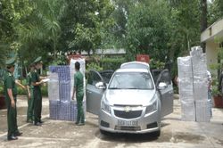 Đồn BP Mỹ Quý Tây thu trên 9 ngàn gói thuốc lá ngoại nhập lậu
