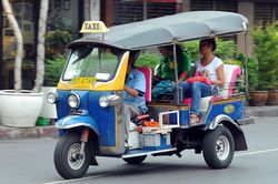 Phương tiện vận tải công cộng đa dạng ở Thái Lan