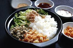 Món ngon Hội An ở Sài Gòn