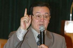 Ông Hoàng Vĩnh Giang, Phó Chủ tịch Ủy ban Olympic Việt Nam: 'Không nên phủ nhận công sức của VĐV Việt Nam'
