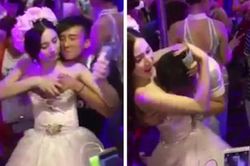 Sự thật clip 'cô dâu' cho khách sờ ngực để kiếm tiền