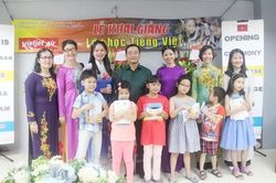 Khai giảng lớp tiếng Việt đầu tiên cho con em cộng đồng tại Malaysia