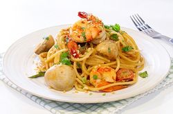 Cách làm mì spaghetti vị tom yum cay cay ngậy ngậy