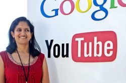 Nữ kỹ sư khiếm thị làm việc tại Google