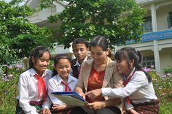 Lặng lẽ 'vun trồng' ngôn ngữ ông cha