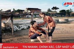 Thú vị bộ ảnh cưới chân chất 'nhà quê' của đôi bạn trẻ Hà Tĩnh