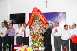 Phó Thủ tướng Thường trực chúc mừng Giáng sinh giáo dân tỉnh Tiền Giang