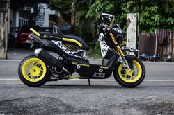 Honda Zoomer X độ 'siêu độc' của dân chơi Thái