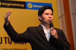 Ông chủ Thế giới Di động: Con học giỏi sao phải đổi cách dạy