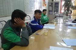 Hà Nội: Xử phạt 6 triệu đồng với 3 lái xe taxi tiểu tiện không đúng nơi quy định
