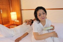 Giúp người có tuổi chữa bệnh mất ngủ không cần dùng thuốc