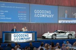 Siêu xe Porsche 911 GT1 'siêu độc' chốt giá 129 tỷ