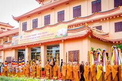 Đào tạo Tăng Ni sau đại học - vài suy nghĩ
