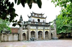 Yêu cầu dừng trùng tu kiểu 'phá hoại' ở đền Gióng (Gia Lâm)