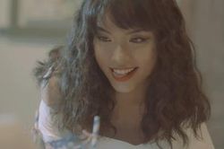 Nhan sắc nữ chính trong MV 'Anh sẽ về sớm thôi'