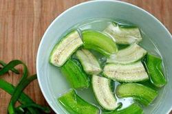 Bạn có biết chuối xanh chính là thần dược rẻ tiền?