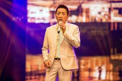 Danh ca Trường Vũ lần đầu tiên song ca với Bảo Yến, Hạ Vy trong liveshow tại quê nhà