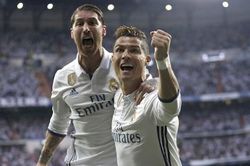 Ronaldo lập hat-trick, Real thắng đậm Atletico