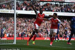 Arsenal vs M.U (2-0): Wenger rửa hận