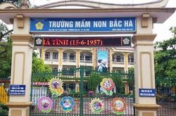Dư luận 'dậy sóng' trước một tấm ảnh kỷ yếu ở Hà Tĩnh