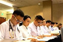 Chuyên gia Mỹ muốn giữ chân sinh viên y ĐH Tân Tạo