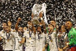 Ronaldo ghi cú đúp, Real lập kỷ lục Champions League