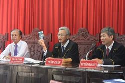 Tiếp tục xét xử vụ Thanh tra giao thông 'làm luật' doanh nghiệp
