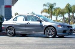 Ôtô cũ Mitsubishi Lancer dùng 10 năm 'thét giá' 3,13 tỷ