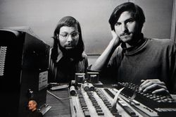 Câu chuyện Steve Jobs bị Apple sa thải và ông đã trở lại cứu Apple như thế nào?