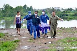 Nam thanh niên chết bí ẩn dưới sông Nhà Bè
