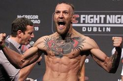 Conor McGregor - 'Gã điên' sở hữu những cú đấm mạnh như búa bổ