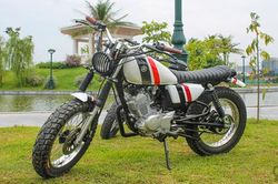 Thợ Việt độ 'xế nổ' Yamaha YB125SP cực chất chỉ 16 triệu
