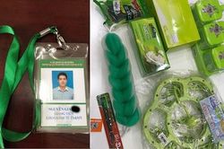 Thầy giáo Matcha 'cuồng' màu xanh lá khiến dân mạng phấn khích
