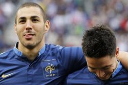 Nasri mắng HLV Deschamps 'ngu ngốc' vì không gọi Benzema vào tuyển Pháp