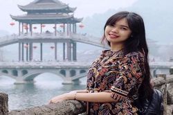 Nữ giảng viên ĐH Xây dựng xinh như hot girl gây sốt