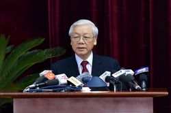 Kiên quyết bãi nhiệm cán bộ kém năng lực